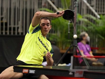 WTT Contender Doha: Hugo Calderano faz grande exibição diante de chinês e avança para as oitavas