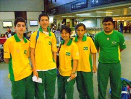 SELEÇÃO BRASILEIRA EMBARCA PARA MONTEVIDÉU