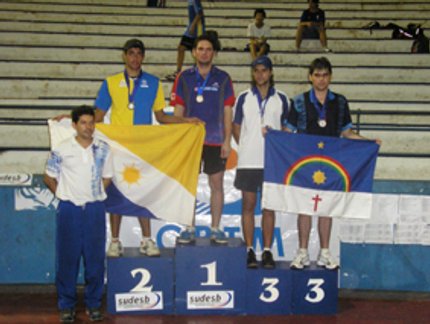 MÁRIO JORGE VENCE OLÍMPIO NA FINAL DO RATING A