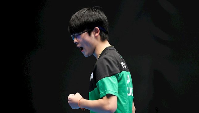 Leonardo Iizuka vibra após pontuar no Mundial de J