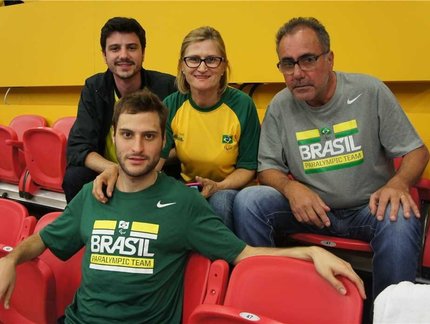 Parapan 2015: Presença da família ajuda Luiz Filipe Manara a já garantir medalha