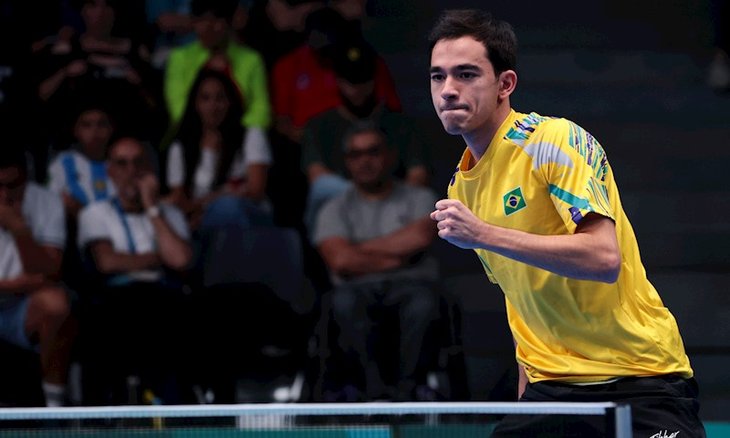 Hugo Calderano enfrenta o japonês Shunsuke Togami 