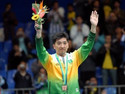 HUGO HOYAMA É EMBAIXADOR DO ESPORTE NA SEMANA OLÍMPICA 2010