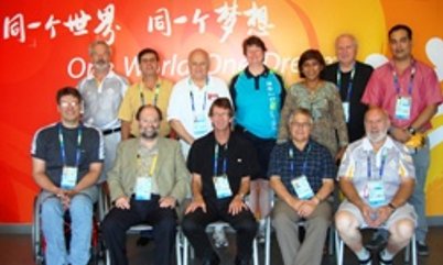 COMITÊ Paralímpico DA ITTF APROVEITA O DIA DE FOLGA PARA SE REUNIR