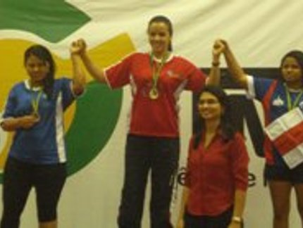 PRIMEIRO DIA DE COMPETIÇÃO TERMINA COM VITÓRIA DOS FAVORITOS