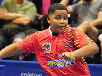 Prazer, sou de Oeiras: os primeiros passos de Israel Júnior no tênis de mesa