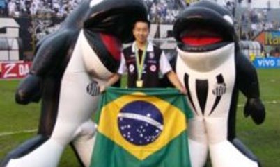 GUSTAVO TSUBOI RECEBE A MAIOR HONRARIA DO SANTOS F.C