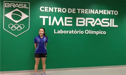 Laura Watanabe realiza testes no Laboratório do Centro de Treinamento Time Brasil