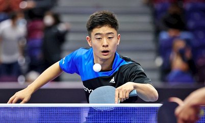 Carlos Ishida faz grande partida e avança na fase de qualificação do WTT Feeder da República Tcheca