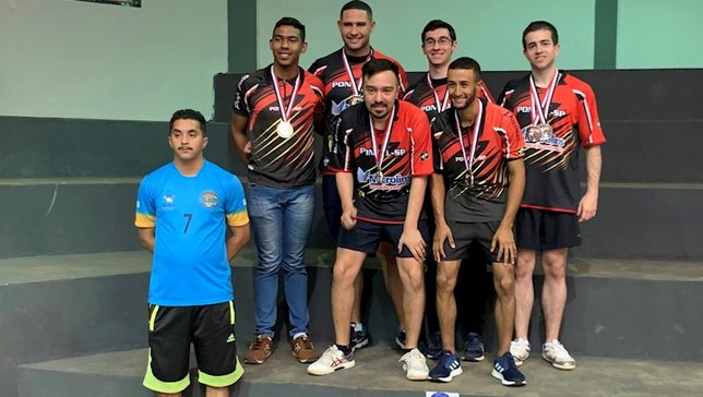 Equipe de Pontal ficou com a medalha de prata. Fot