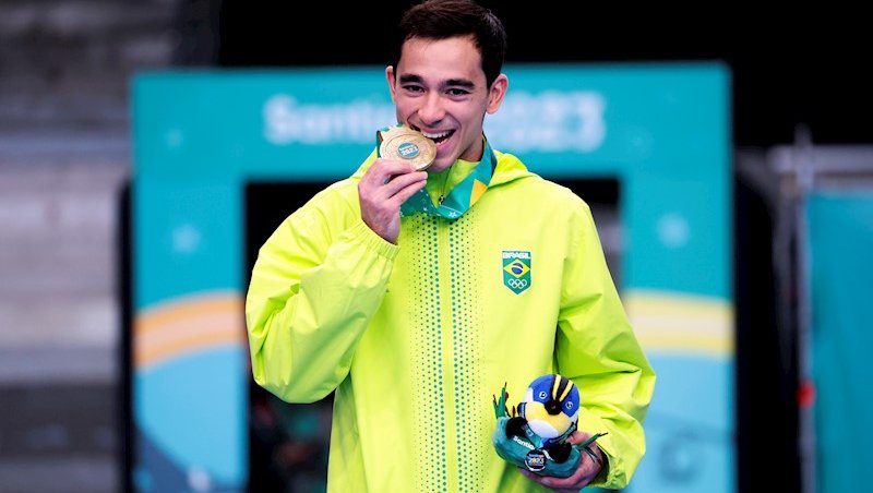 Hugo Calderano e a medalha de ouro do Pan. Foto: J