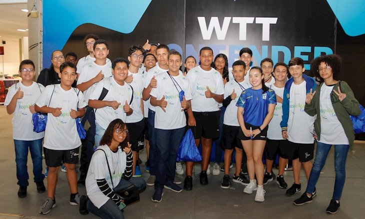 Atletas da Seleção Brasileira, como Laura Watanabe