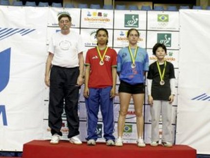 DANIELA MONTEIRO VENCE NO RATING H