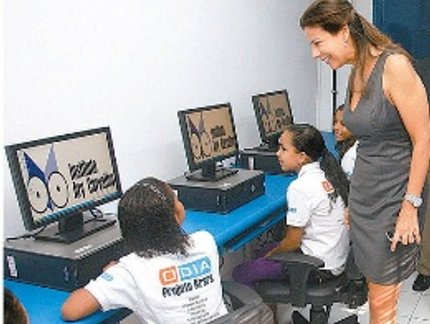 JOVENS DO ARARÁ ENTRAM NA ERA DIGITAL
