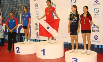 FRANCIS PAMPLONA É CAMPEÃ DO INFANTIL FEMININO