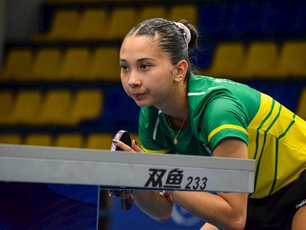 Giulia Takahashi não avança na chave de simples, mas vai às quartas nas duplas do WTT Feeder de Düsseldorf