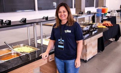 Experiência em grandes eventos qualifica Flávia Albuquerque no controle da alimentação dos atletas no WTT Contender Rio
