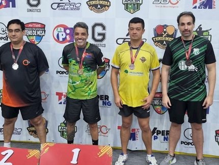Equipe de tênis de mesa da Associação Atlética Caldense se destaca no torneio da Federação Mineira