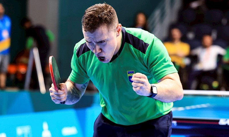 Tênis masculino de Santos é prata e feminino é bronze nos Jogos da