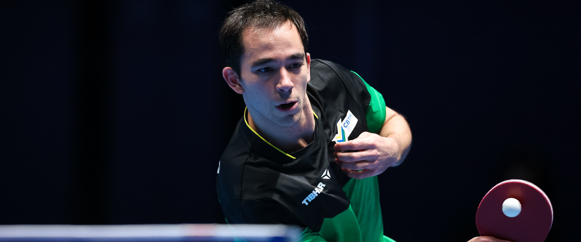 Hugo Calderano supera Nicholas Lum e avança no WTT Champions Macau