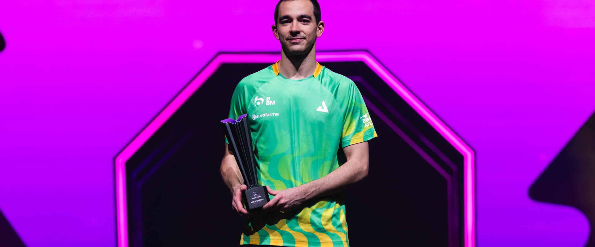 Hugo Calderano é vice-campeão do WTT Champions Macau 2026