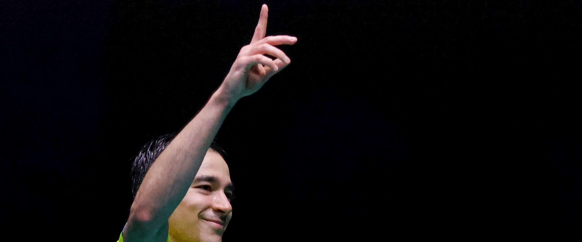 Hugo Calderano estreia com vitória no WTT Star Contender de Doha 2026