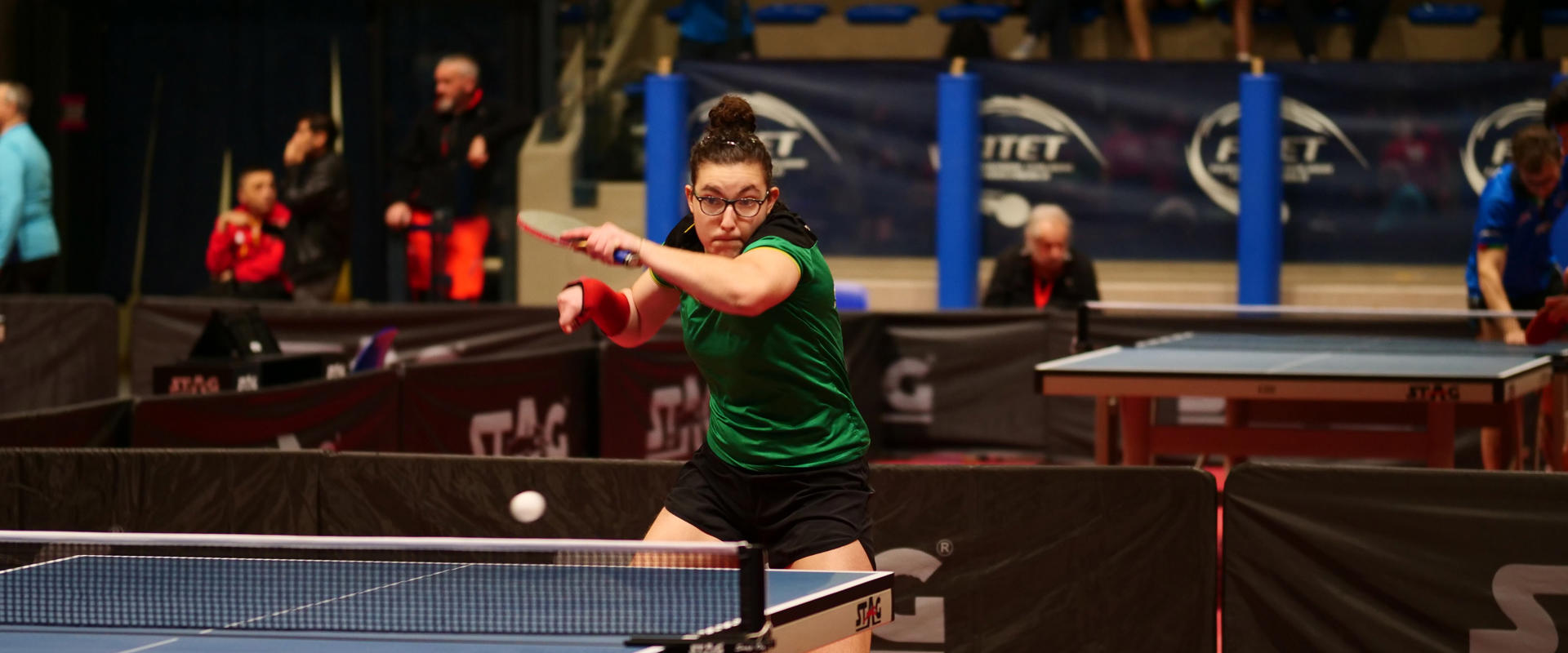 Sophia Kelmer é campeã da classe 8 no ITTF World Para Future Costa Brava 2026