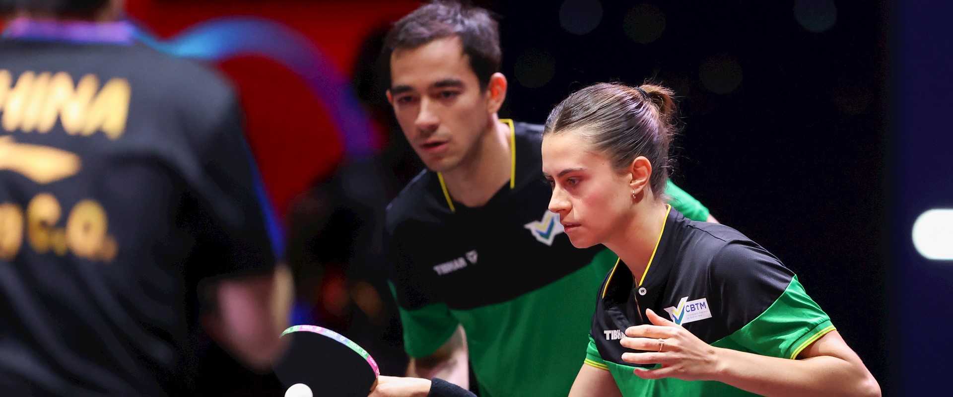 Após campanhas históricas no Mundial, Hugo Calderano e Bruna Takahashi mantêm posições no ranking