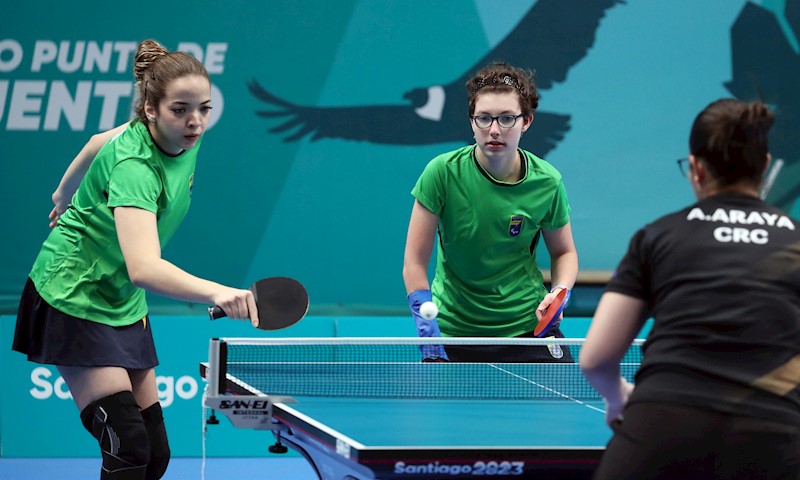 Dupla feminina do Brasil garante vaga na semifinal do tênis