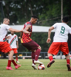 MADUREIRA FAZ PRIMEIRO JOGO-TREINO PARA O CARIOCÃO