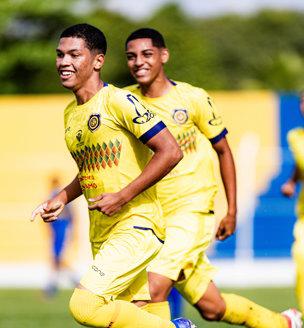 CRIAS DO MEC GOLEIAM MAIS UMA NA GUILHERME EMBRY SUB-16