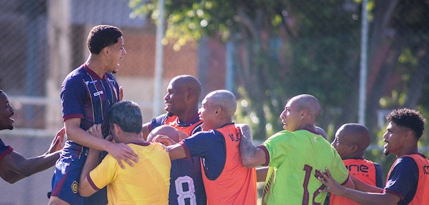 MADUREIRA SAI NA FRENTE CONTRA O DUQUE DE CAXIAS