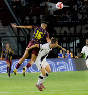 MADUREIRA EMPATA COM VASCO E FICA PERTO DA CLASSIFICAÇÃO