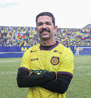 MADUREIRA ACERTA COM RODRIGO ANDRADE