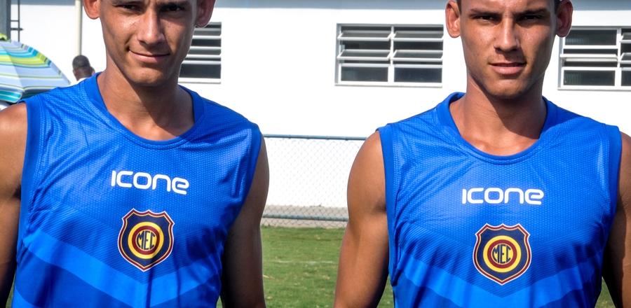 Gêmeos Ueslei e Everton reforçam o Madureira para