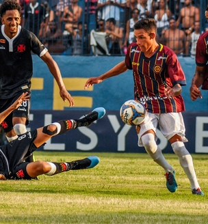 Madureira faz boa partida, mas não consegue superar o Vasco