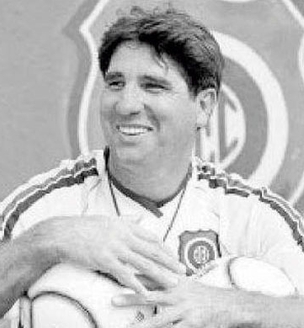 18 anos atrás, Renato Gaúcho fazia sua estreia na carreira de treinador com uma vitória sobre o Vasco