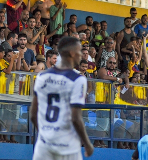 Madureira faz promoção de ingressos para o clássico contra o Bangu