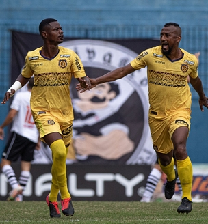 Madureira vence o Vasco no jogo de ida da semifinal da Taça Rio.