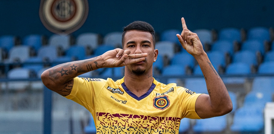 Com base no Sport-PE e passagem pelo futebol europ