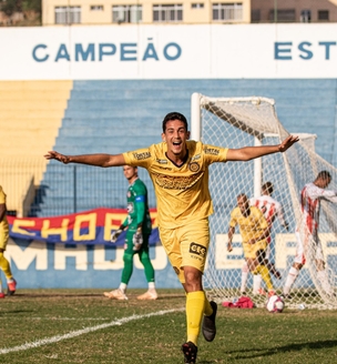 Madureira vence clássico contra o Bangu por 1 a 0 e assume a liderança do grupo A7