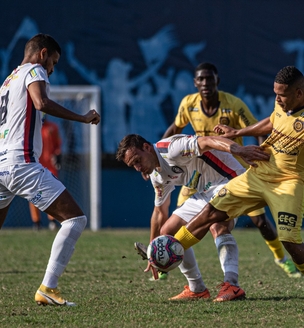 Madureira empata sem gols contra o Cianorte-PR e retorna ao G4 na Série D