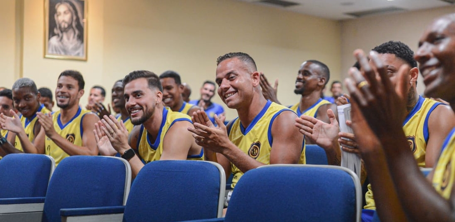 MADUREIRA APRESENTA ELENCO PARA O CAMPEONATO CARIO