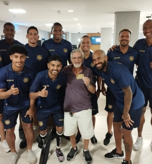 TORCEDOR DO TRICOLOR SUBURBANO CONHECE DELEGAÇÃO E CONTA SUA HISTÓRIA COM O CLUBE