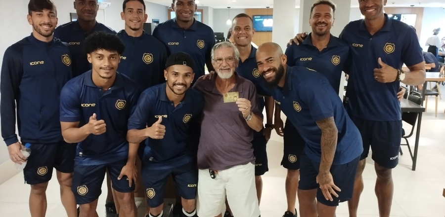 TORCEDOR DO TRICOLOR SUBURBANO CONHECE DELEGAÇÃO E