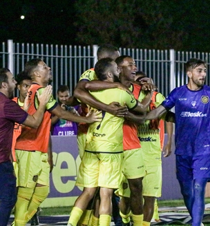 COM GOLS DE CRIAS DO MEC, O MADUREIRA VENCE A PRIMEIRA NO CARIOCÃO